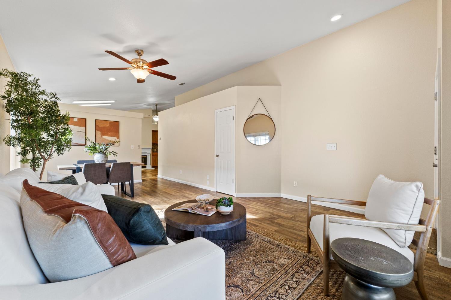 Rancho Cordova, California, 95670, United States, 3 Bedrooms Bedrooms, ,2 BathroomsBathrooms,Residential,For Sale,1900800