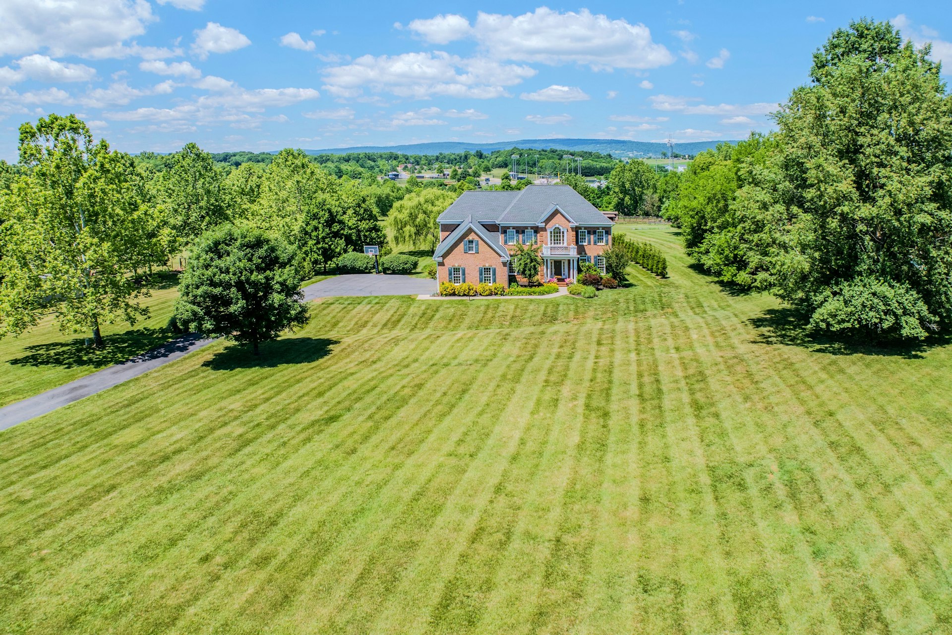  16619 Chestnut Overlook Drive, Purcellville, VA 20132 - 物件實景