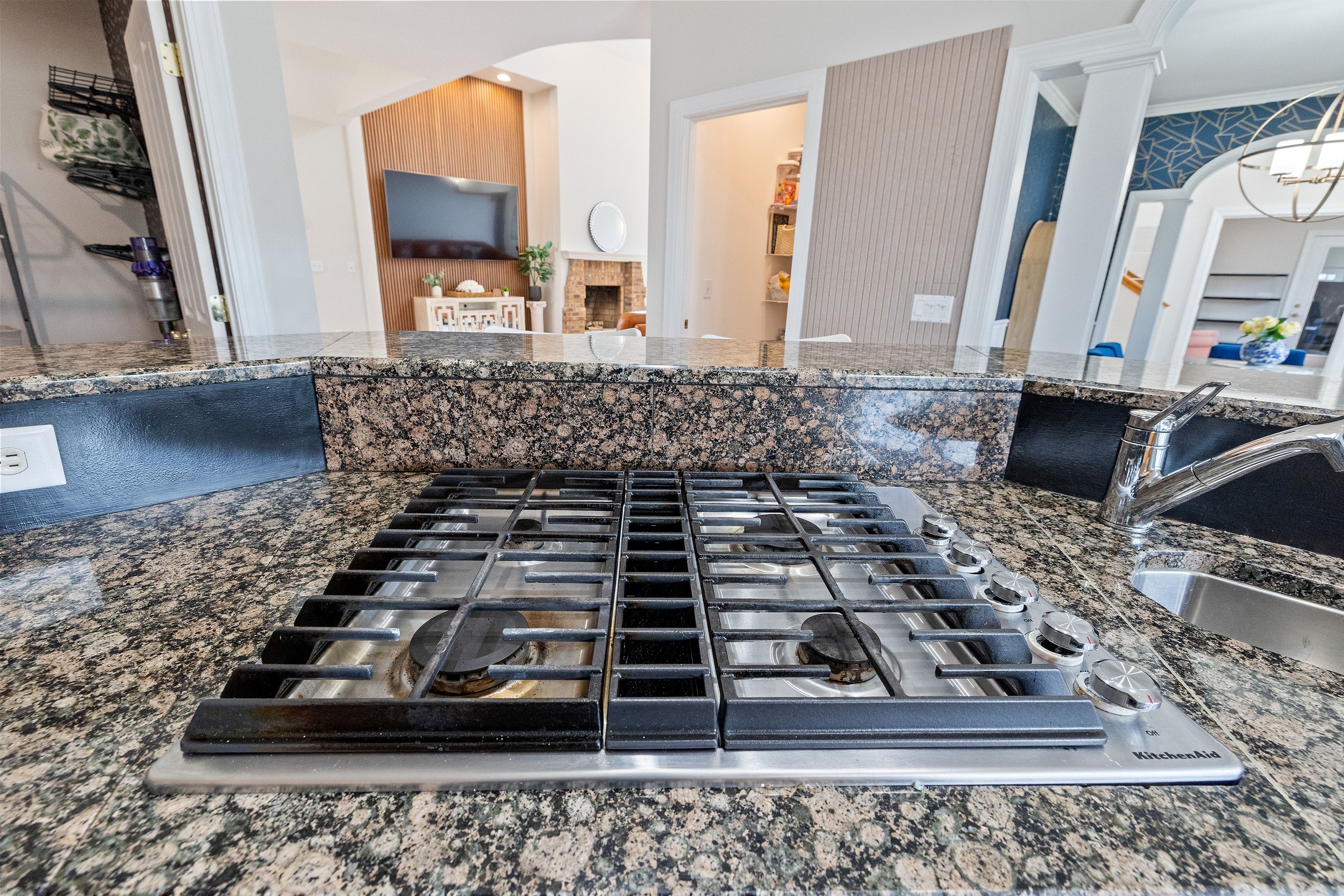  408 Burnbank Drive, Cary, NC 27519 - 物件實景