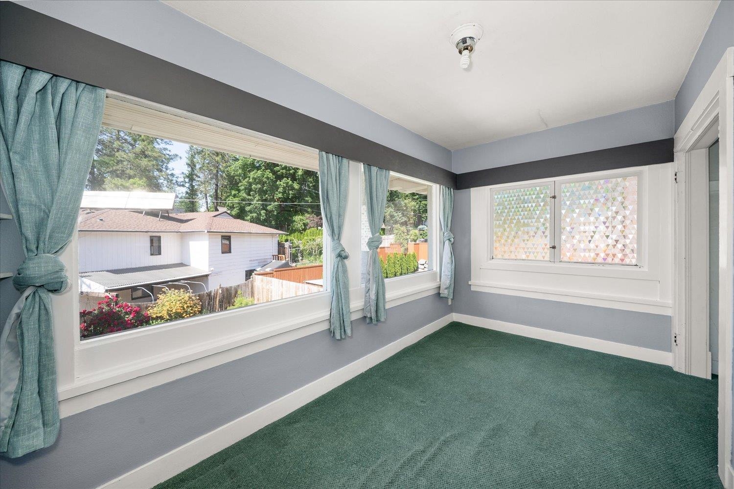 Spokane, Washington, 99204, United States, 4 Bedrooms Bedrooms, ,3 BathroomsBathrooms,Residential,For Sale,2006051