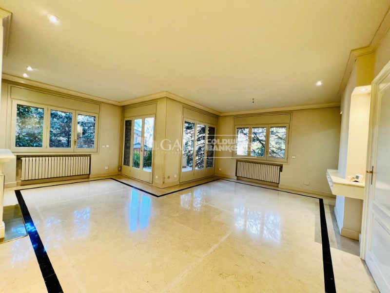Escaldes-Engordany, Andorra, AD, 4 Bedrooms Bedrooms, ,3 BathroomsBathrooms,Residential,For Sale,1448844