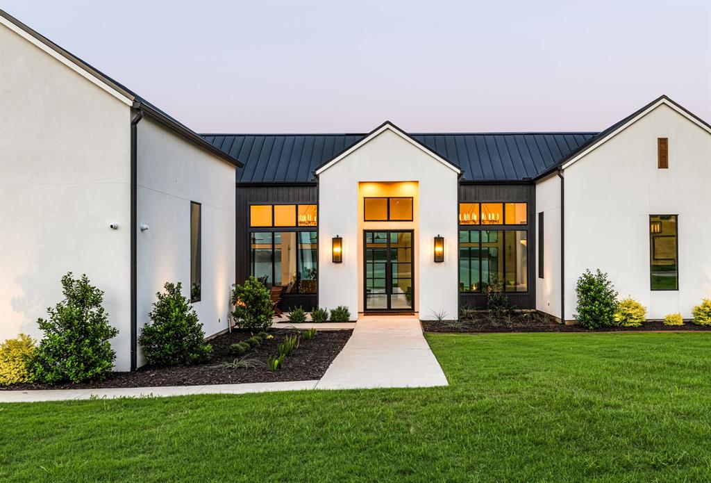 Kemp, Texas, 75143, United States, 4 Bedrooms Bedrooms, ,4 BathroomsBathrooms,Residential,For Sale,1807273