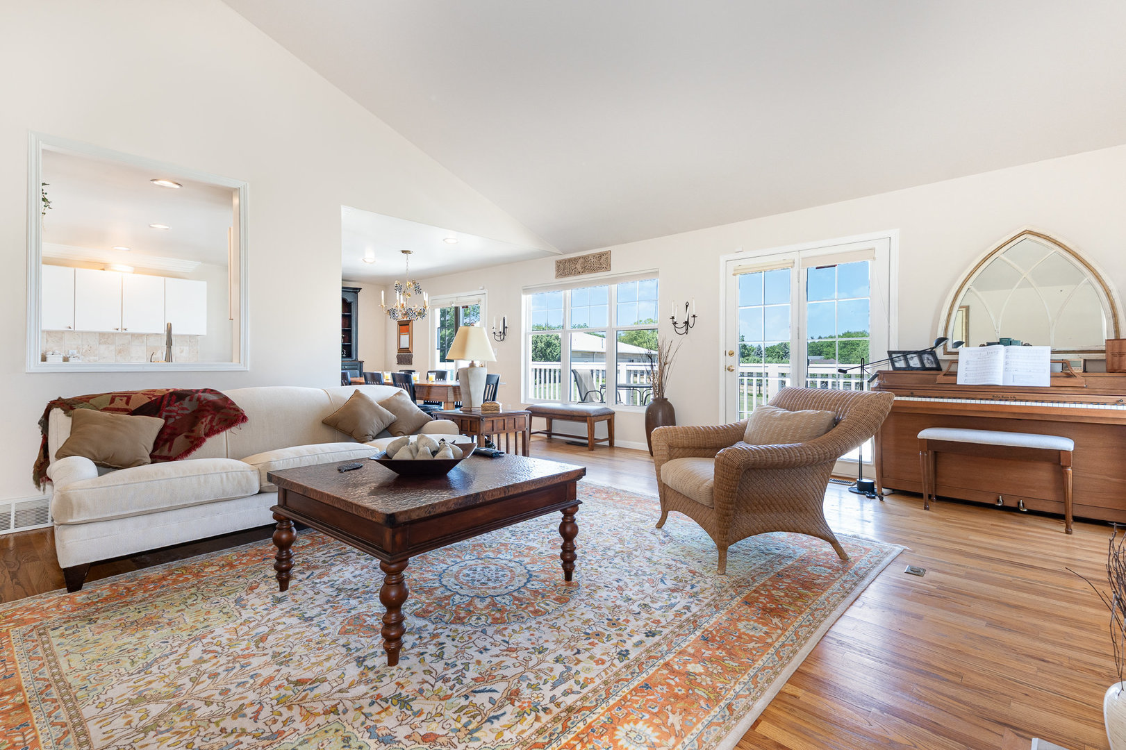 Caledonia, Illinois, 61011, United States, 4 Bedrooms Bedrooms, ,5 BathroomsBathrooms,Residential,For Sale,1984139