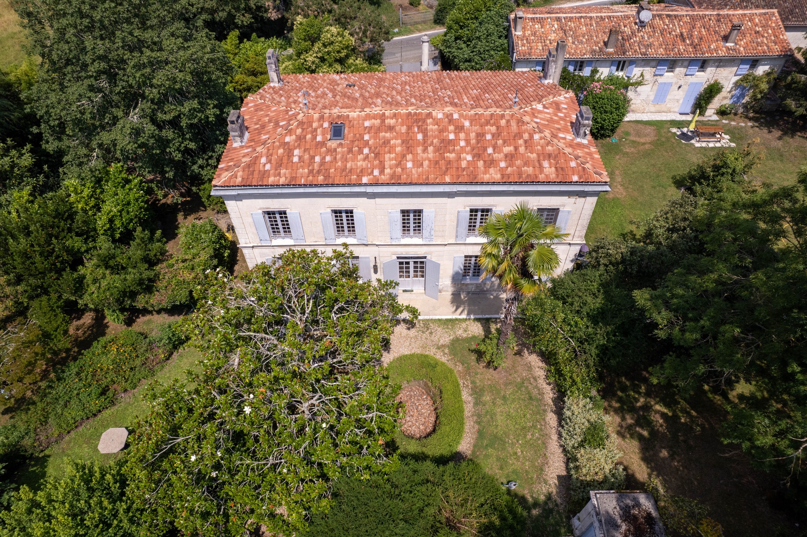  BEAUTIFUL MANOR HOUSE WITH 2 COTTAGES 15 MINUTES FROM SAINTES - 物件實景