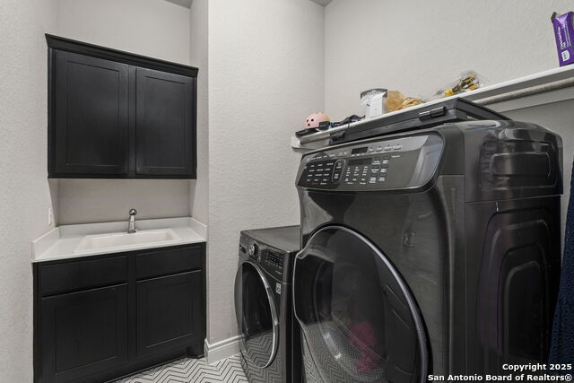 San Antonio, Texas, 78257, United States, 5 Bedrooms Bedrooms, ,4 BathroomsBathrooms,Residential,For Sale,1767399