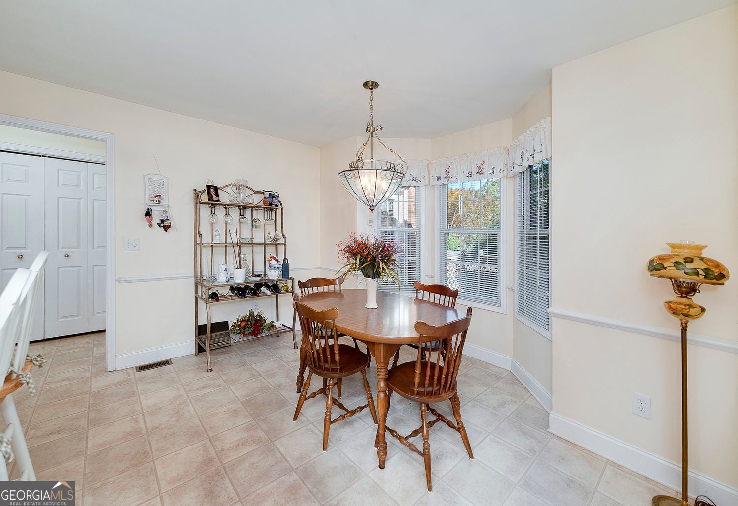 Hampton, Georgia, 30228, United States, 4 Bedrooms Bedrooms, ,3 BathroomsBathrooms,Residential,For Sale,1986841