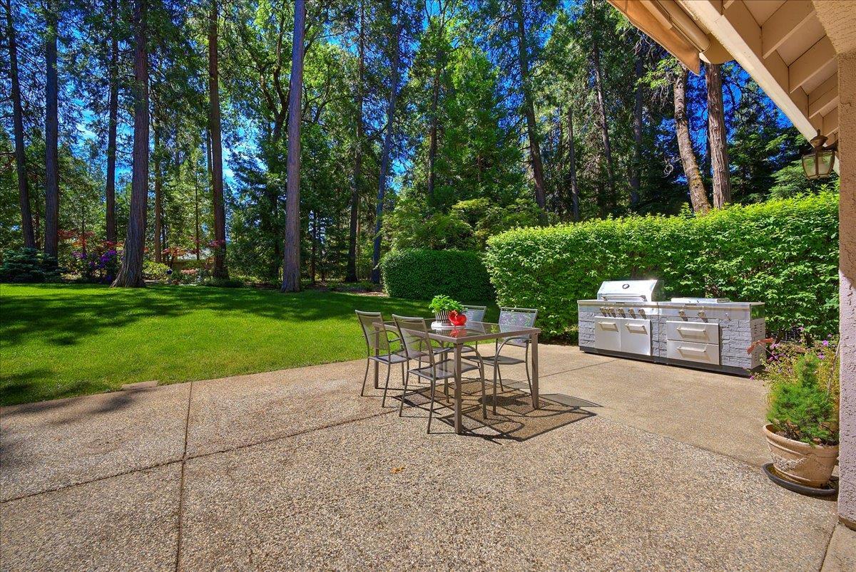 Grass Valley, California, 95945, United States, 4 Bedrooms Bedrooms, ,3 BathroomsBathrooms,Residential,For Sale,1831917