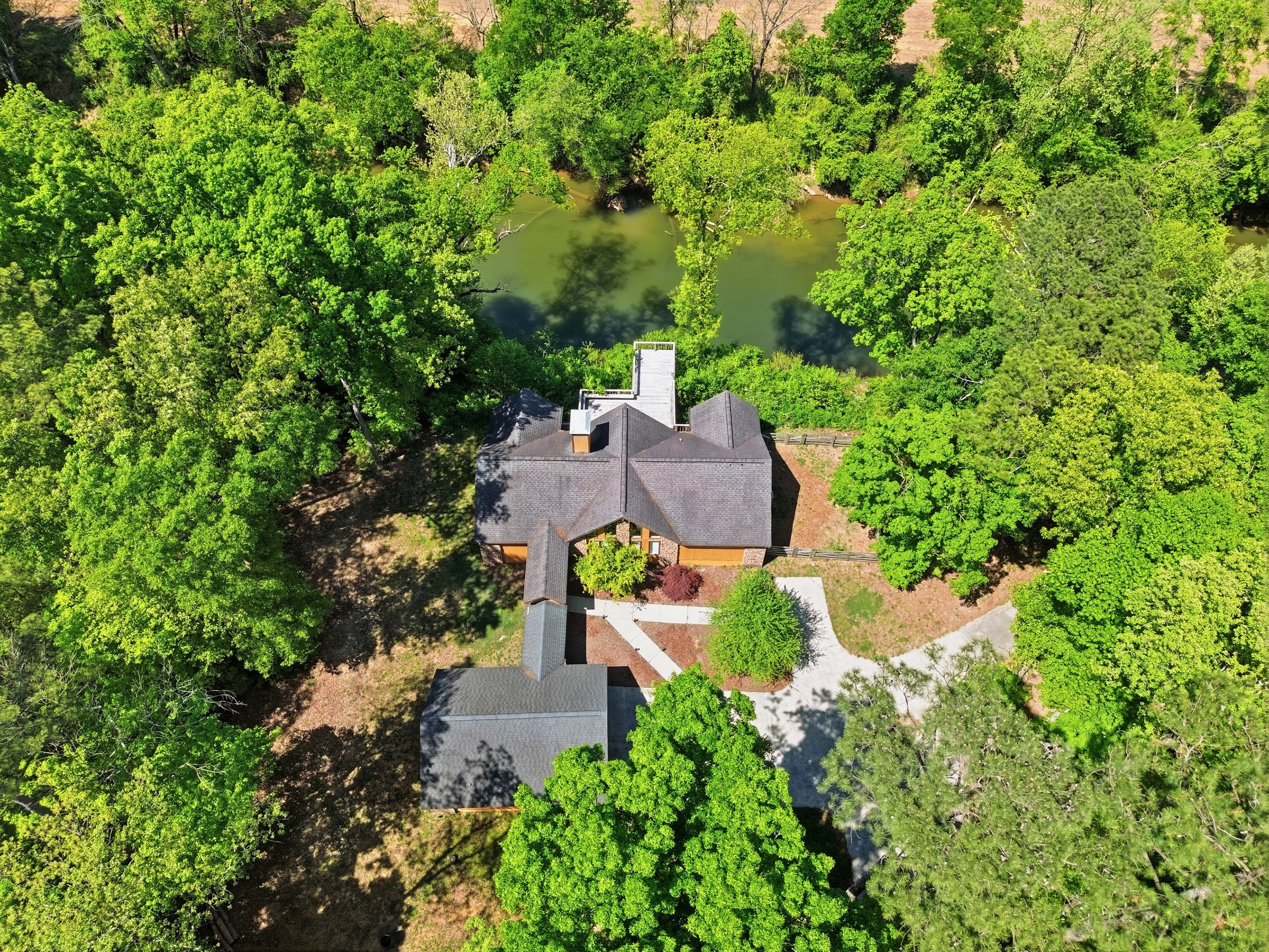  Ideal Cabin Escape Ready for Your Riverfront Lifestyle - 物件實景