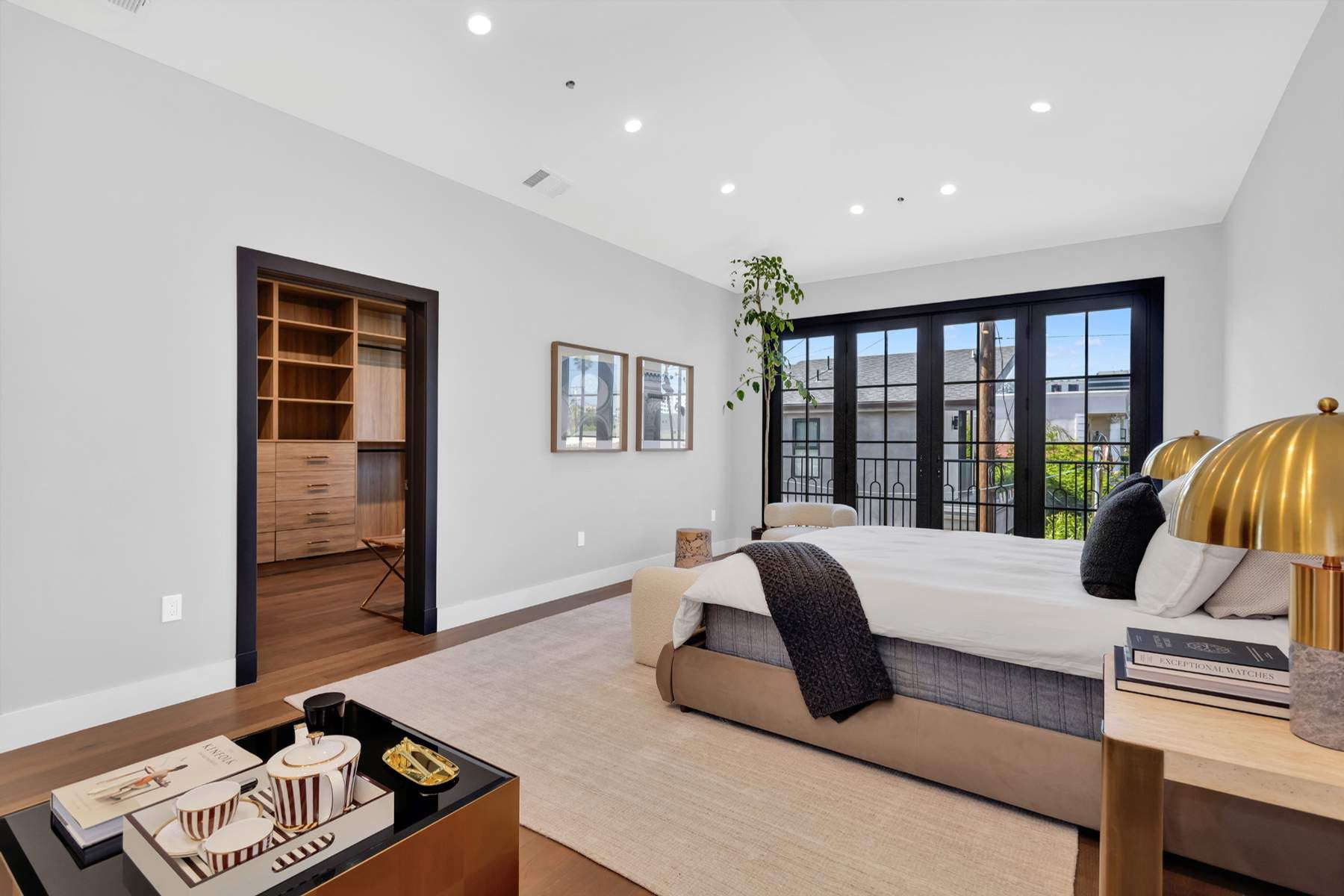  8671 Clifton Way - 物件實景