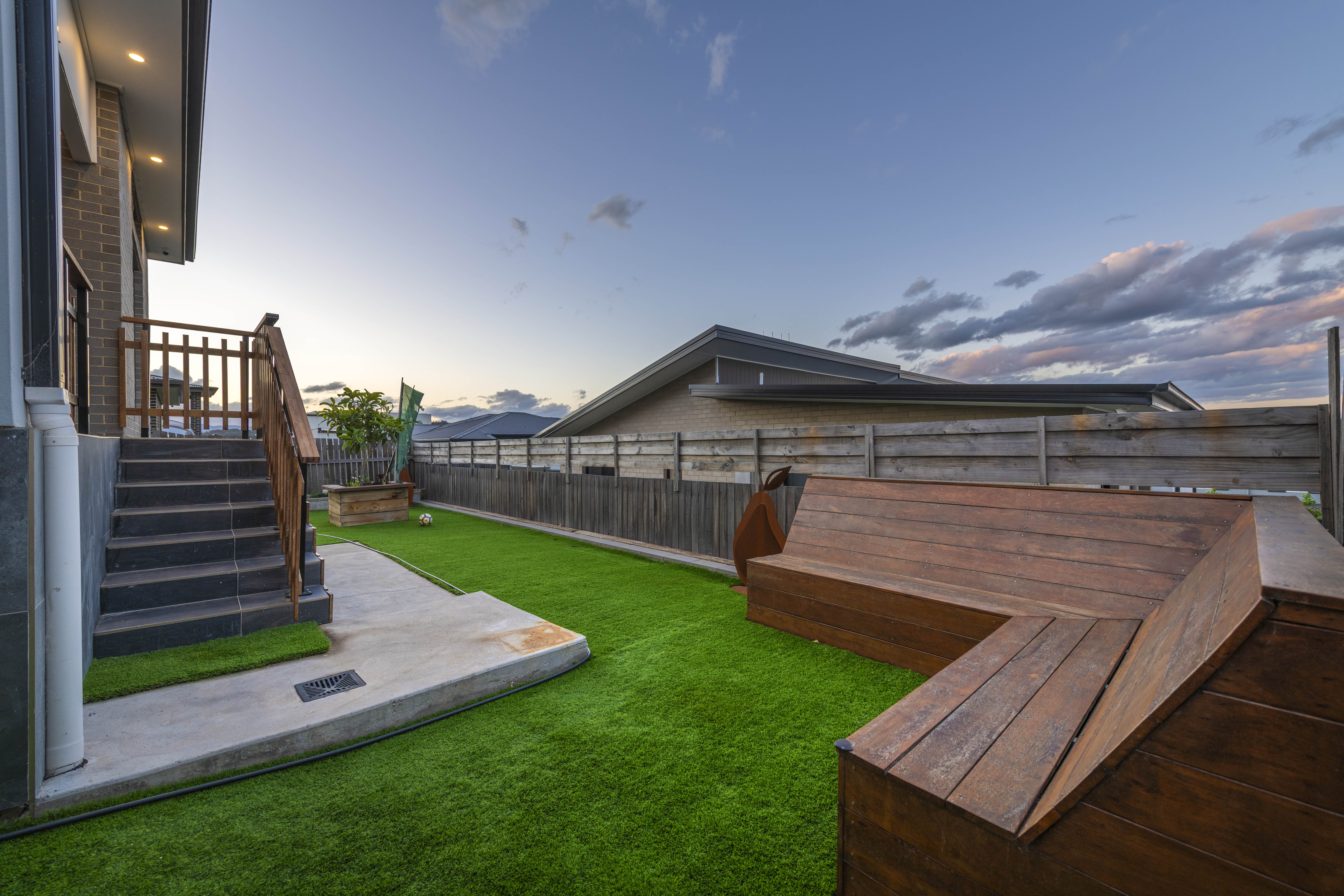  A Refined Family Home Offering Modern Comfort And Lifestyle Ease - 物件實景