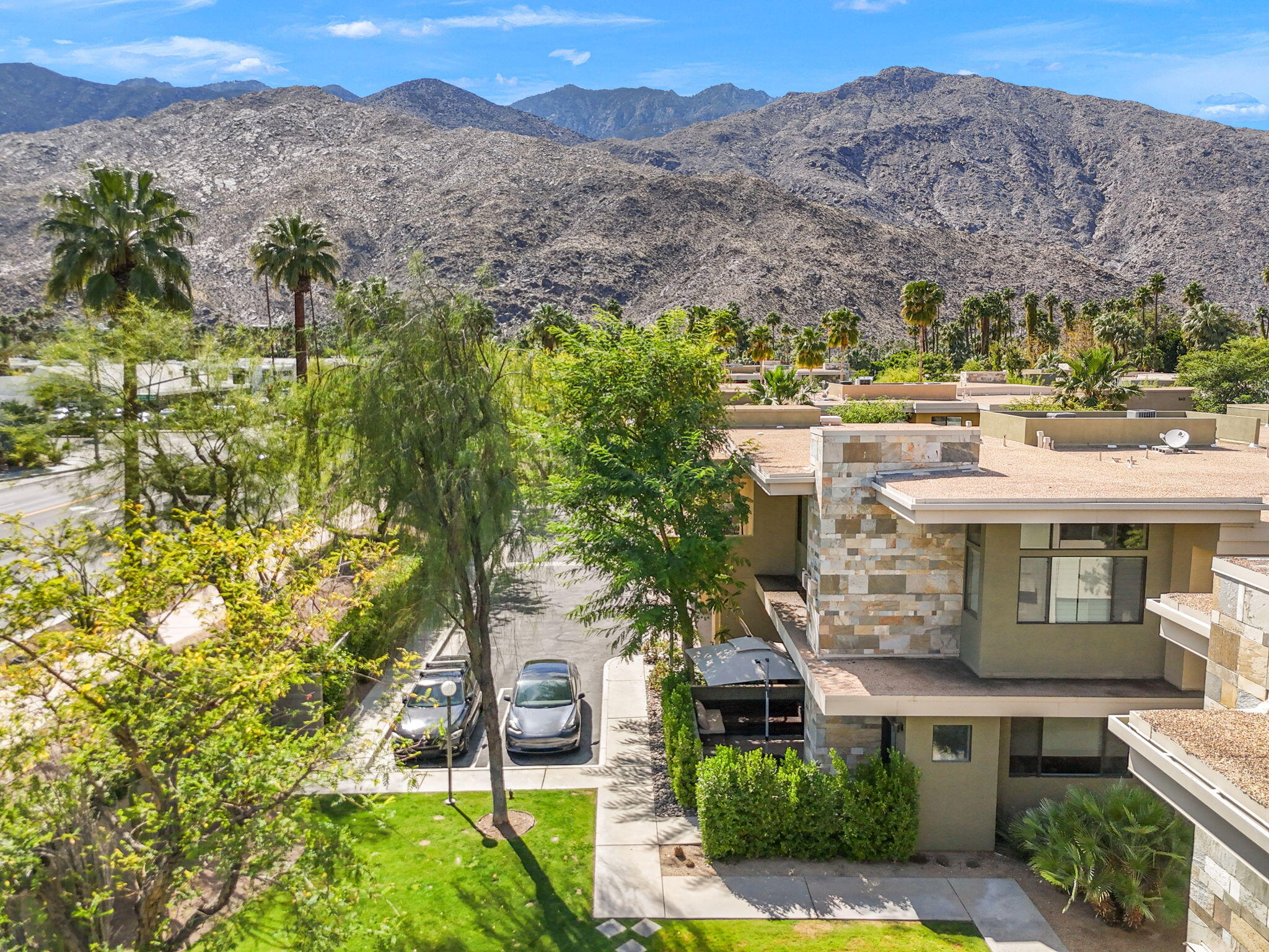 Palm Springs, California, 92264, United States, 2 Bedrooms Bedrooms, ,2 BathroomsBathrooms,Residential,For Sale,1901063