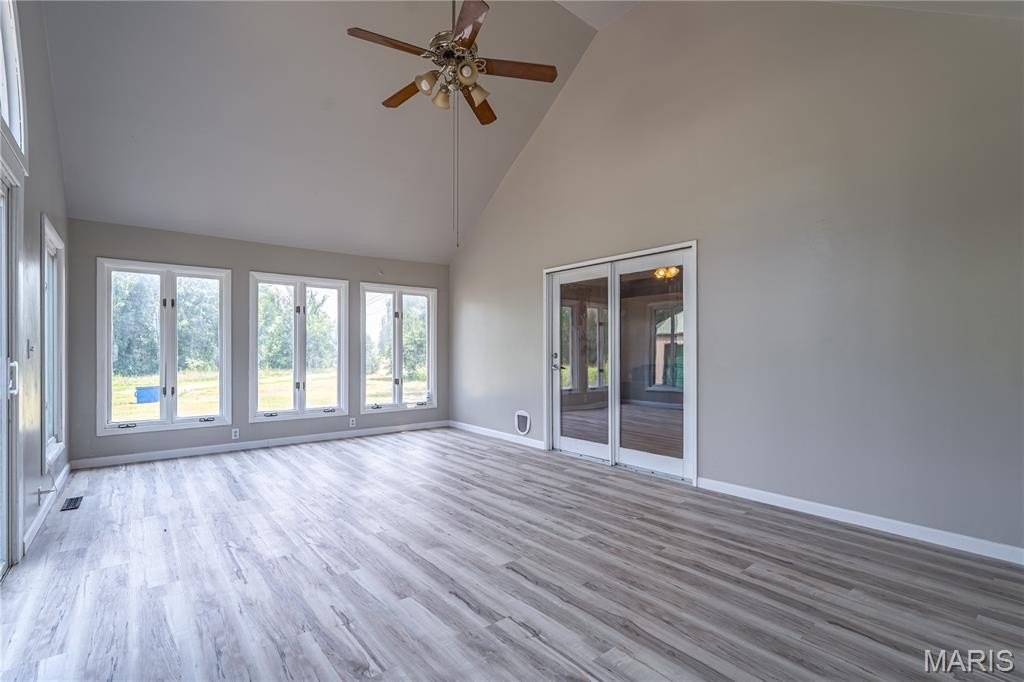 Edwardsville, Illinois, 62025, United States, 5 Bedrooms Bedrooms, ,4 BathroomsBathrooms,Residential,For Sale,1975622