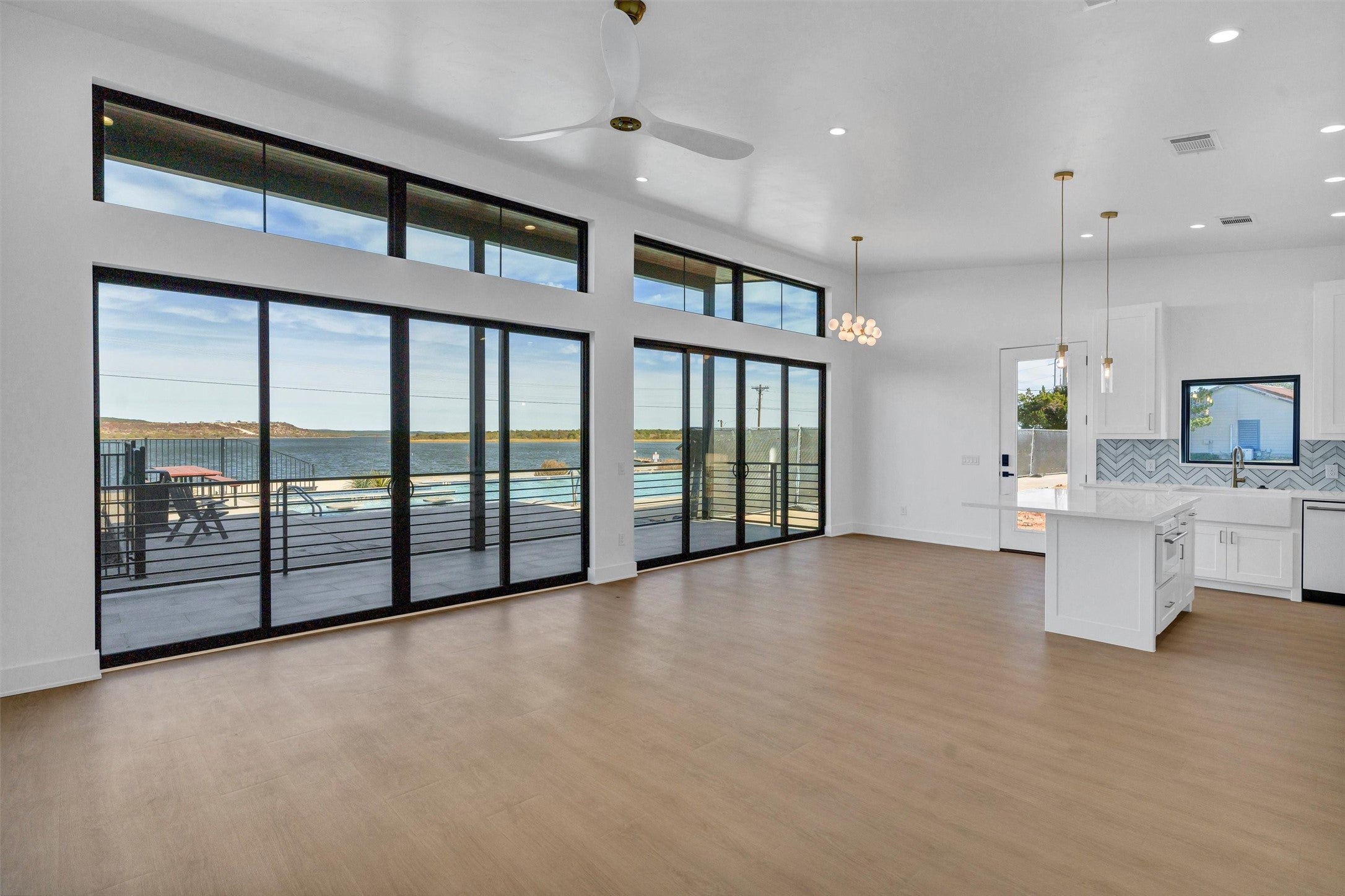 Graford, Texas, 76449, United States, 3 Bedrooms Bedrooms, ,2 BathroomsBathrooms,Residential,For Sale,2005673