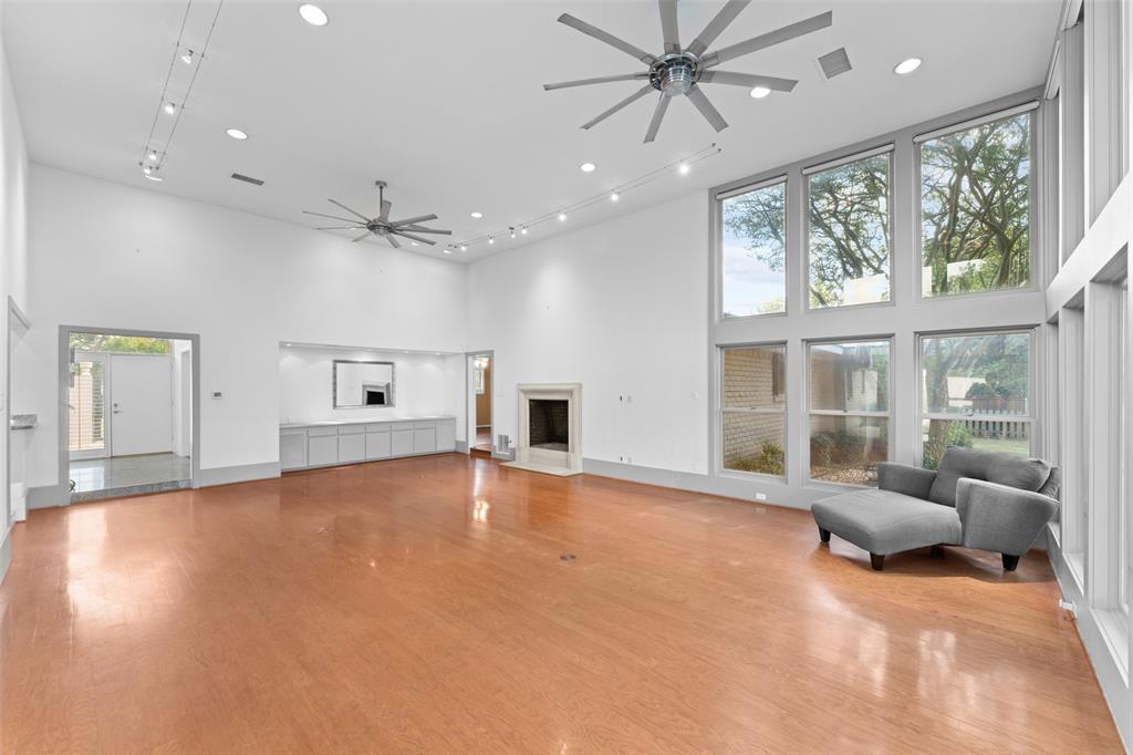 Duncanville, Texas, 75137, United States, 4 Bedrooms Bedrooms, ,3 BathroomsBathrooms,Residential,For Sale,1993899