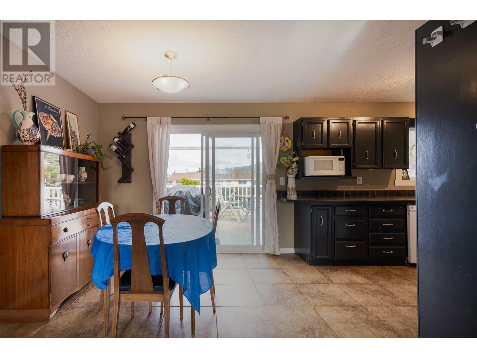 KELOWNA, British Columbia, V1X 6M4, CA, 3 Bedrooms Bedrooms, ,2 BathroomsBathrooms,Residential,For Sale,1836939