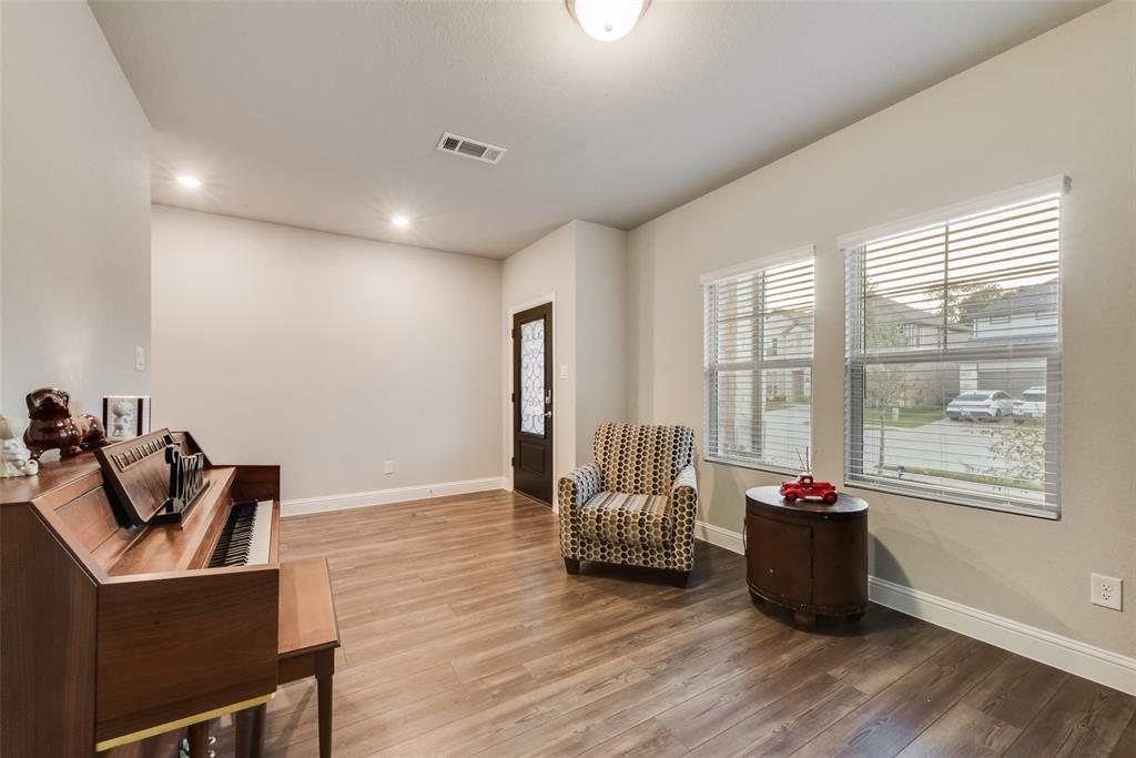 Melissa, Texas, 75454, United States, 4 Bedrooms Bedrooms, ,4 BathroomsBathrooms,Residential,For Sale,1900978