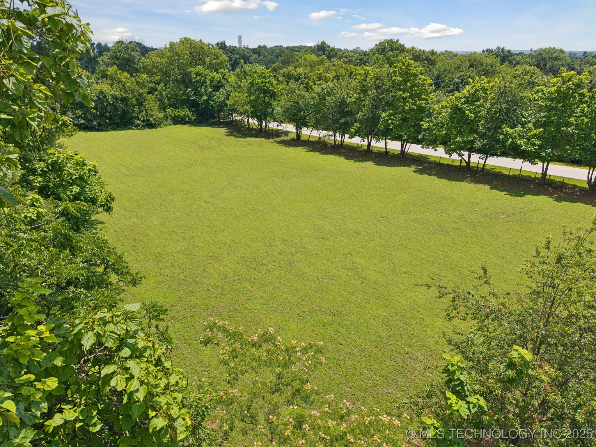 Tulsa, Oklahoma, 74132, United States, ,Residential,For Sale,1885174