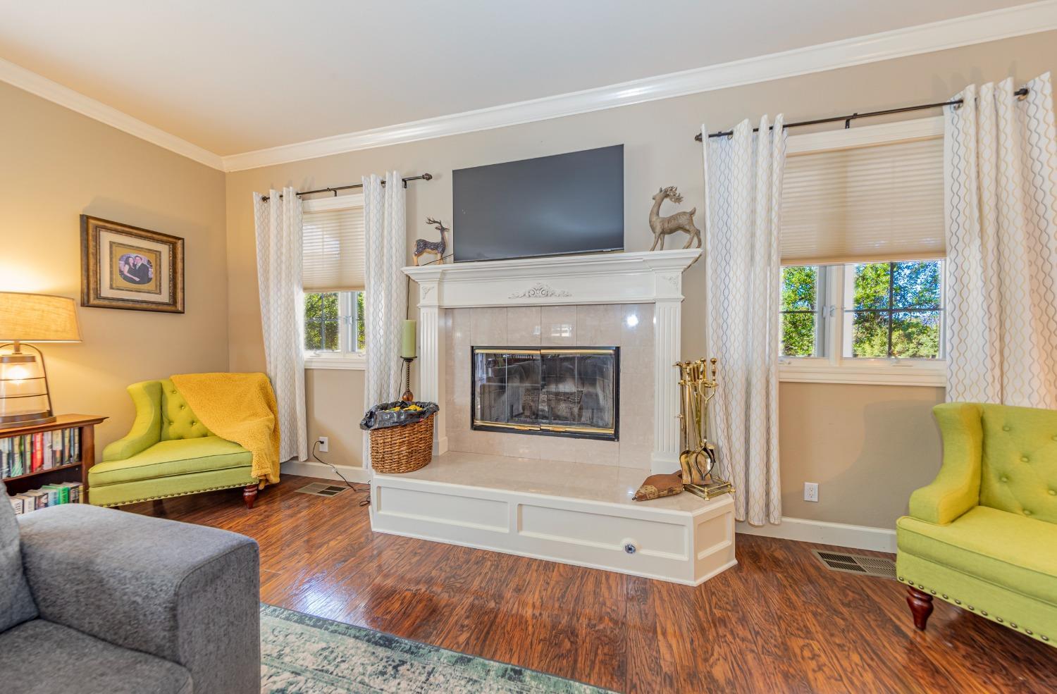 Ahwahnee, California, 93601, United States, 4 Bedrooms Bedrooms, ,3 BathroomsBathrooms,Residential,For Sale,1978318