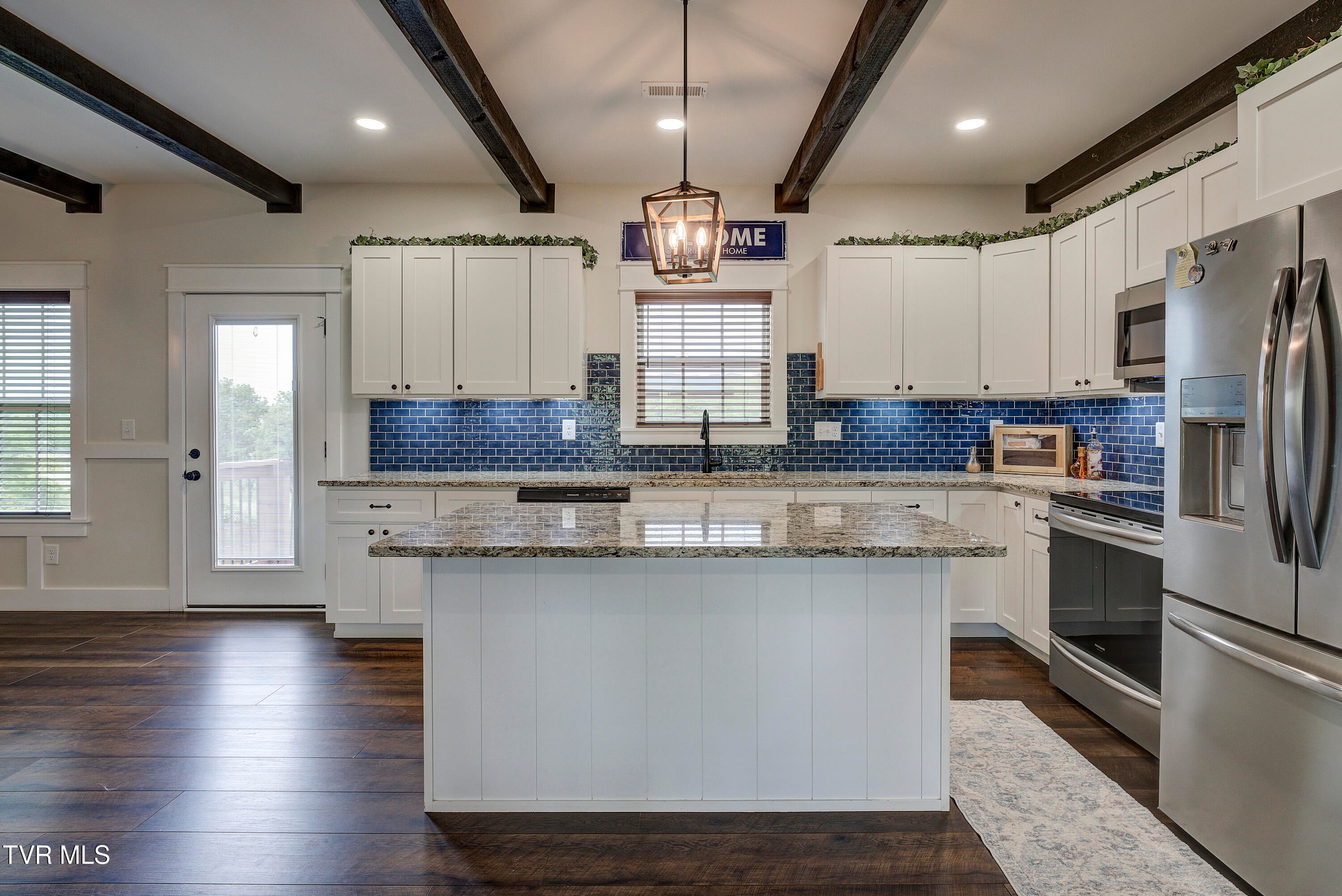 Jonesborough, Tennessee, 37659, United States, 3 Bedrooms Bedrooms, ,3 BathroomsBathrooms,Residential,For Sale,2000910