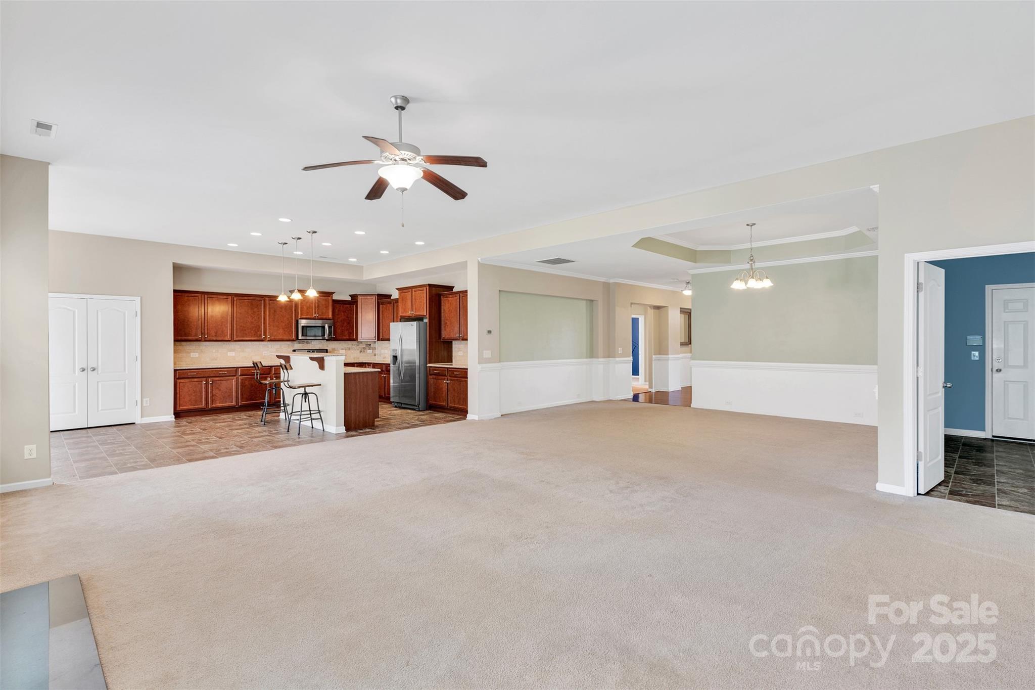 Charlotte, North Carolina, 28278, United States, 3 Bedrooms Bedrooms, ,2 BathroomsBathrooms,Residential,For Sale,1948260