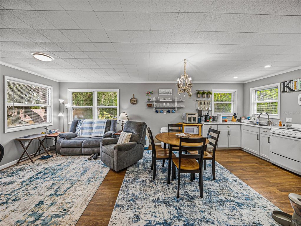 Lake Wales, Florida, 33898, United States, 3 Bedrooms Bedrooms, ,2 BathroomsBathrooms,Residential,For Sale,1950388