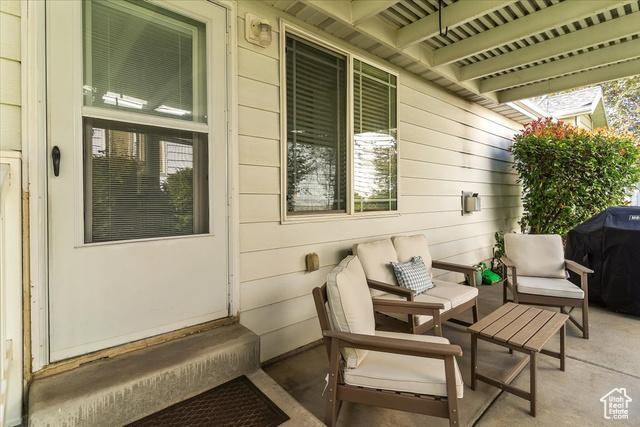 Centerville, Utah, 84014, United States, 3 Bedrooms Bedrooms, ,3 BathroomsBathrooms,Residential,For Sale,2013534