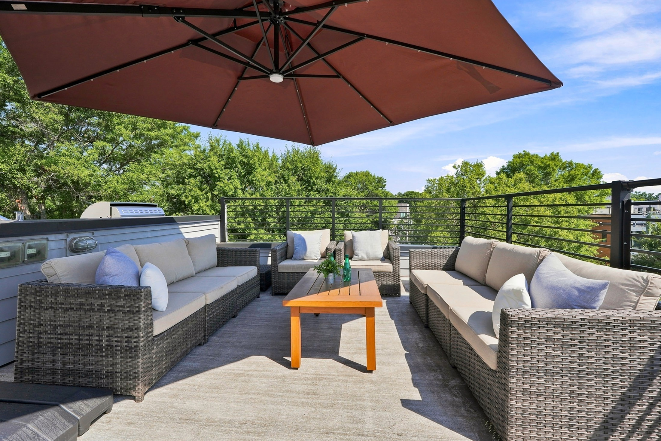  Modern End Unit Townhome with Expansive Rooftop Terrace - 物件實景
