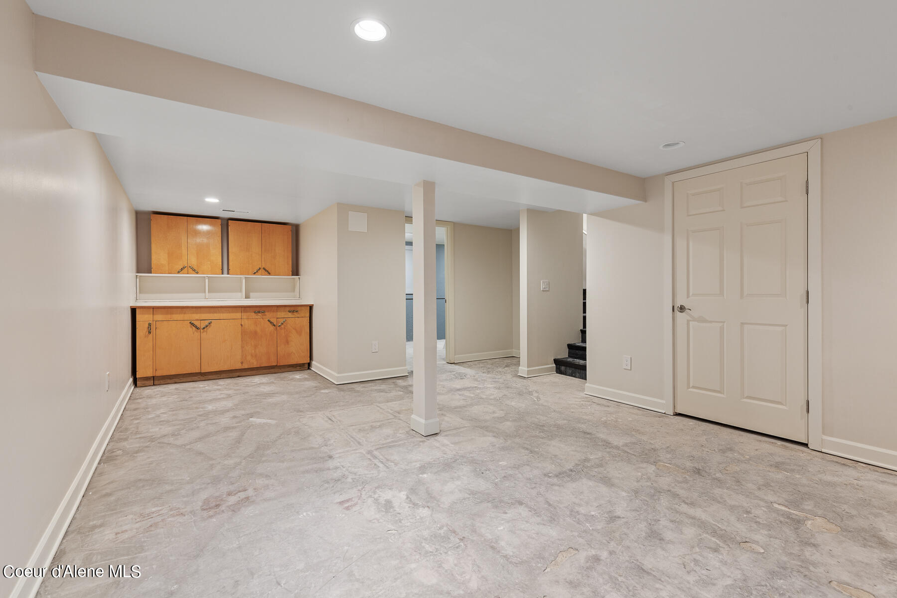 Kellogg, Idaho, 83837, United States, 3 Bedrooms Bedrooms, ,3 BathroomsBathrooms,Residential,For Sale,1915228