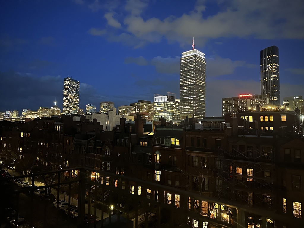 Boston, Massachusetts, 02115, United States, 2 Bedrooms Bedrooms, ,3 BathroomsBathrooms,Residential,For Sale,1818698