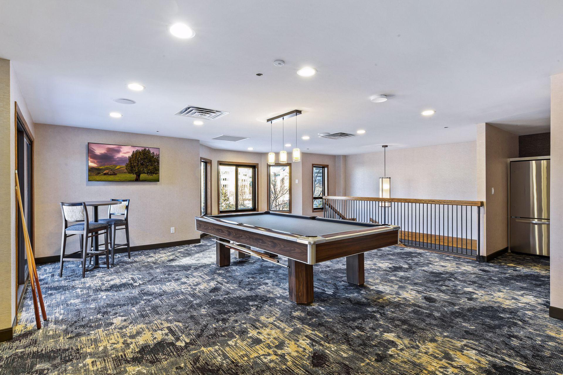 Minneapolis, Minnesota, 55403, United States, 2 Bedrooms Bedrooms, ,1 BathroomBathrooms,Residential,For Sale,1829145