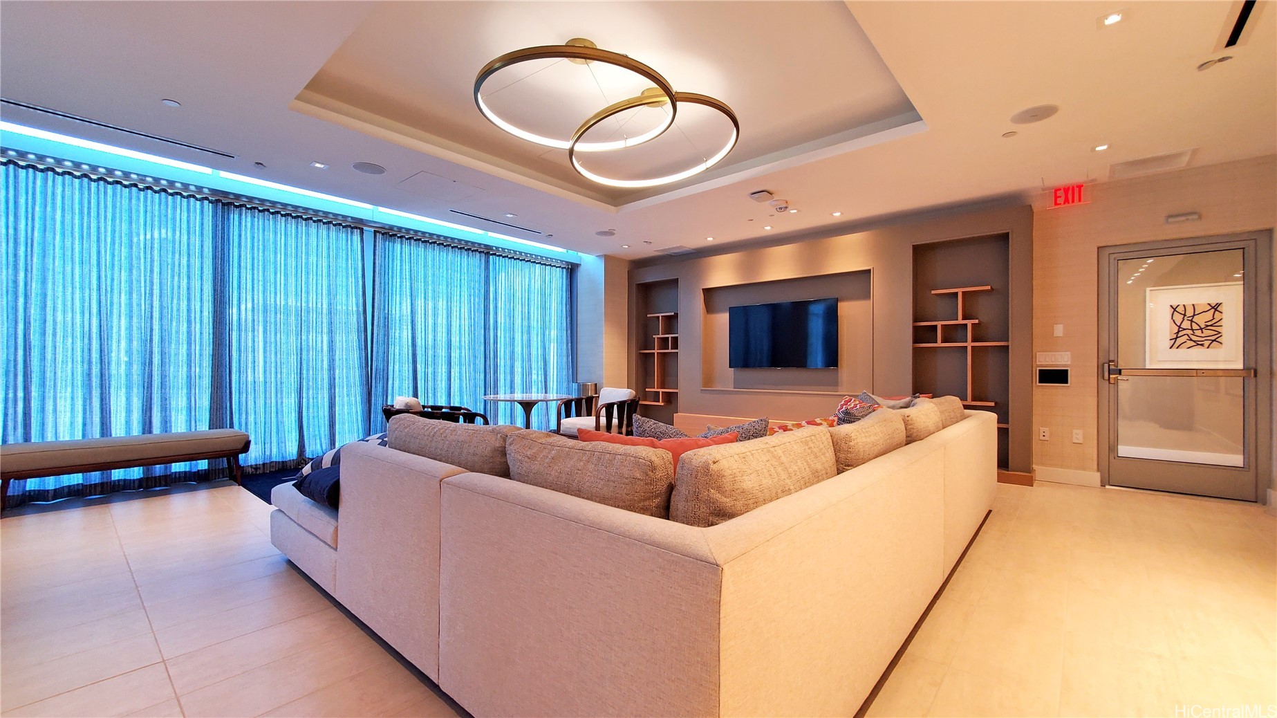 Honolulu, Hawaii, 96814, United States, 2 Bedrooms Bedrooms, ,2 BathroomsBathrooms,Residential,For Sale,2003366