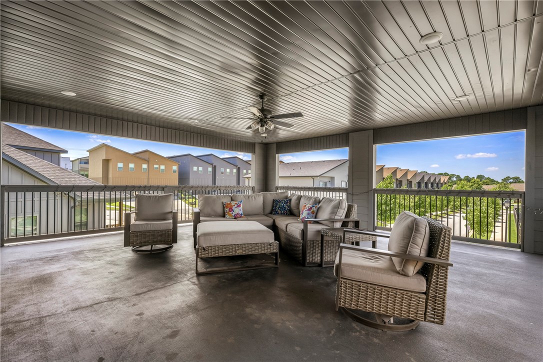Fayetteville, Arkansas, 72704, United States, 3 Bedrooms Bedrooms, ,3 BathroomsBathrooms,Residential,For Sale,1901346