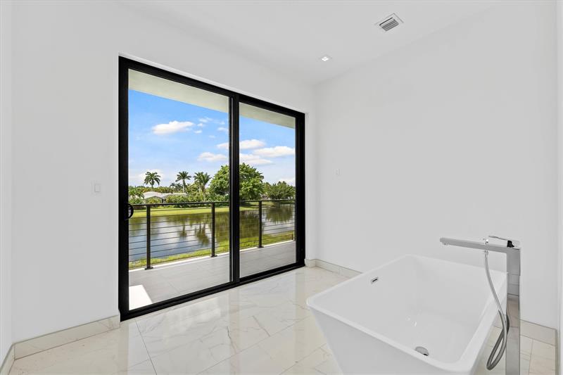 Weston, Florida, 33326, United States, 5 Bedrooms Bedrooms, ,10 BathroomsBathrooms,Residential,For Sale,1925286