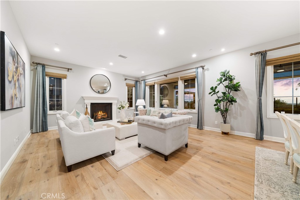 Irvine, California, 92602, United States, 5 Bedrooms Bedrooms, ,6 BathroomsBathrooms,Residential,For Sale,1982881