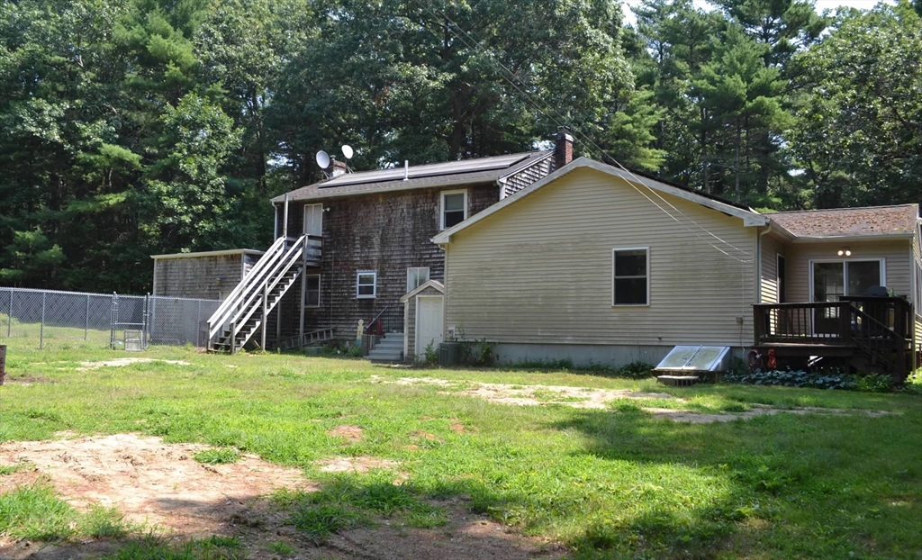 Halifax, Massachusetts, 02338, United States, 3 Bedrooms Bedrooms, ,4 BathroomsBathrooms,Residential,For Sale,1896285