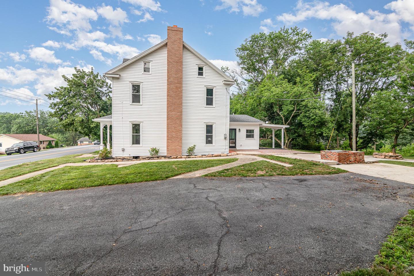 Harrisburg, Pennsylvania, 17112, United States, 5 Bedrooms Bedrooms, ,3 BathroomsBathrooms,Residential,For Sale,1890402