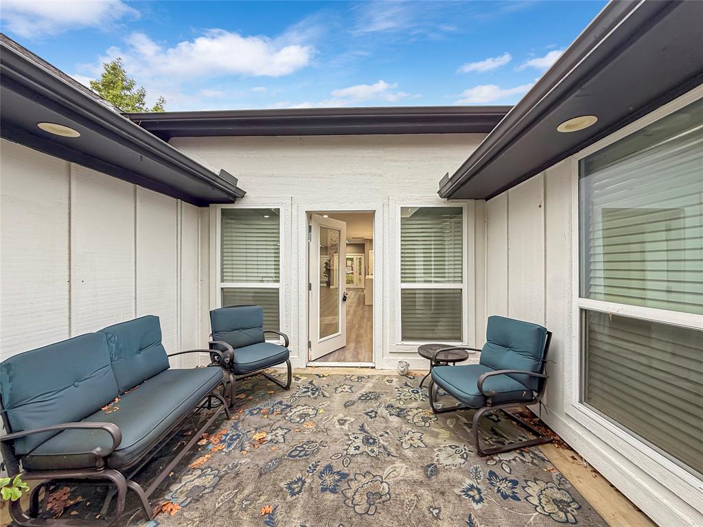 Garland, Texas, 75041, United States, 8 Bedrooms Bedrooms, ,4 BathroomsBathrooms,Residential,For Sale,2003441