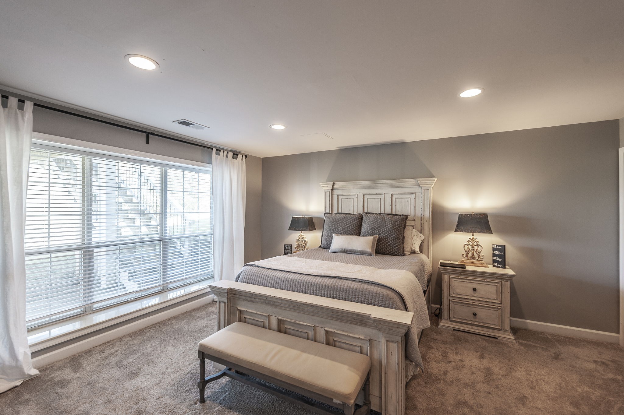 Goodlettsville, Tennessee, 37072, United States, 5 Bedrooms Bedrooms, ,4 BathroomsBathrooms,Residential,For Sale,1974837