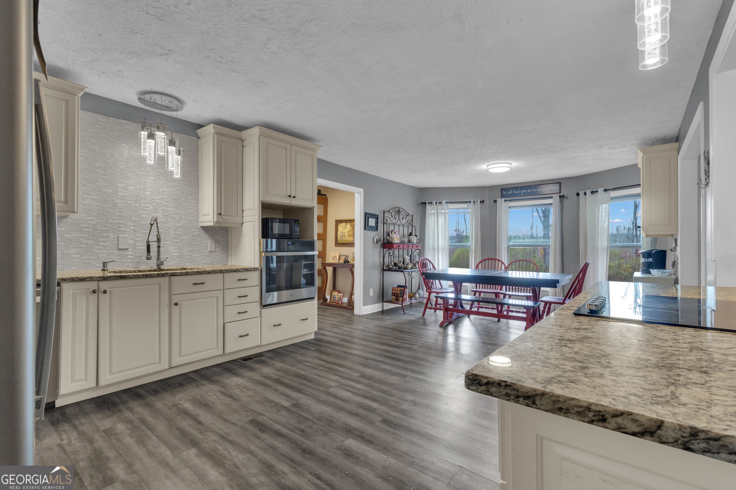 Fayetteville, Georgia, 30215, United States, 4 Bedrooms Bedrooms, ,4 BathroomsBathrooms,Residential,For Sale,1988686