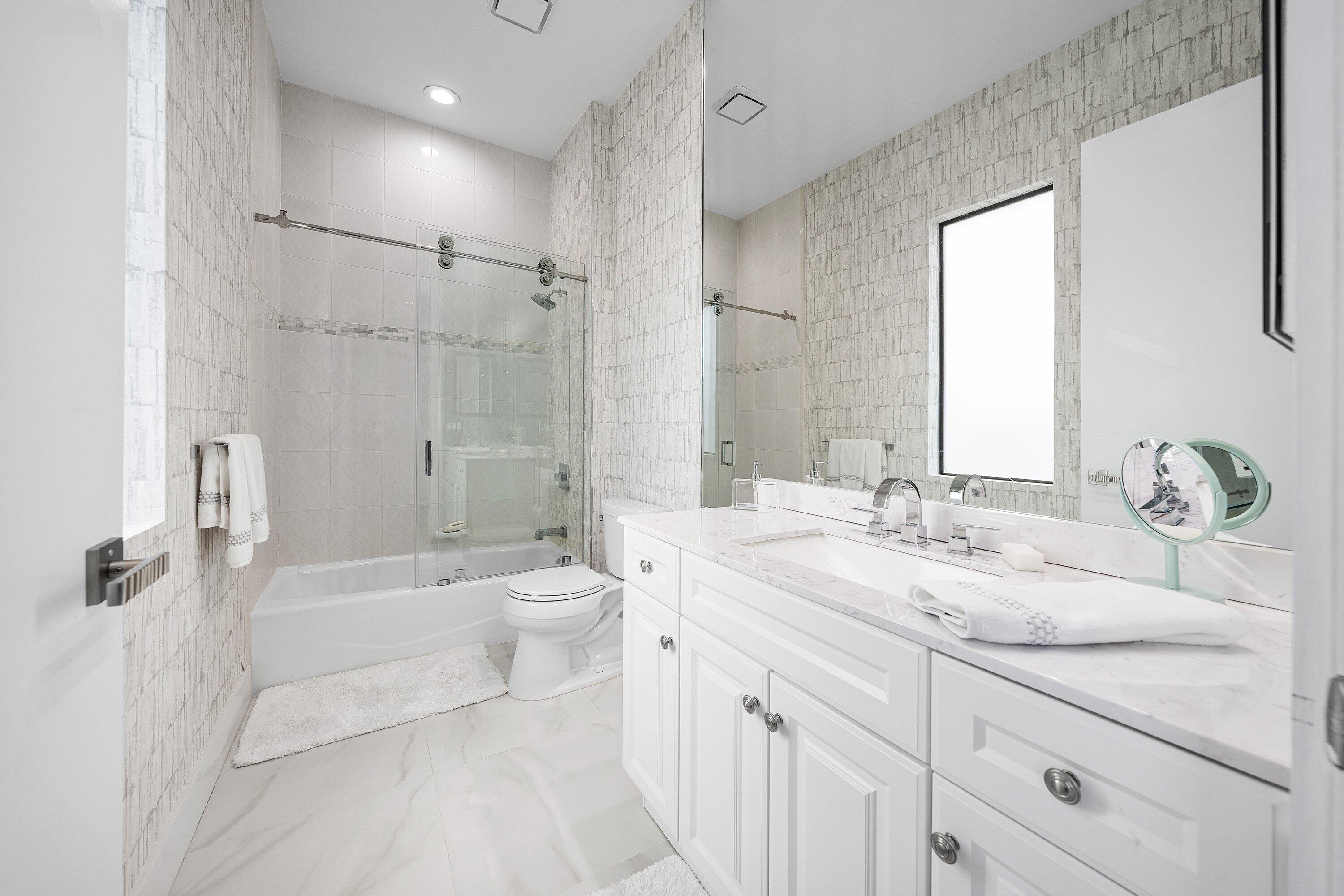 Boca Raton, Florida, 33487, United States, 5 Bedrooms Bedrooms, ,5 BathroomsBathrooms,Residential,For Sale,1995624