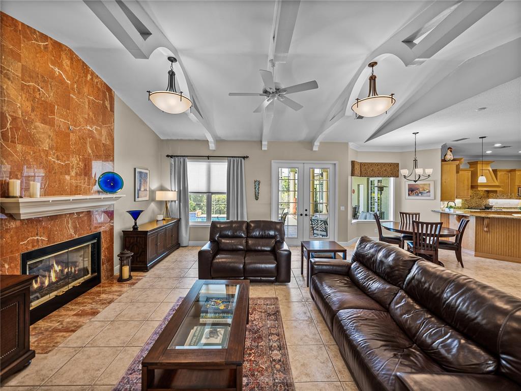 Winter Haven, Florida, 33884, United States, 4 Bedrooms Bedrooms, ,4 BathroomsBathrooms,Residential,For Sale,1934531
