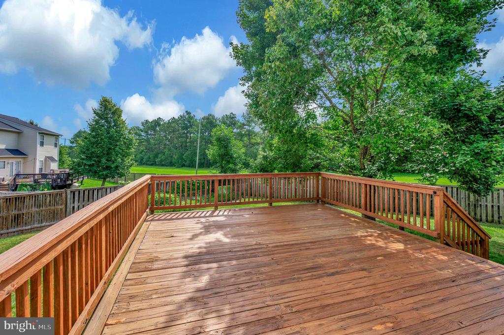 Bealeton, Virginia, 22712, United States, 6 Bedrooms Bedrooms, ,4 BathroomsBathrooms,Residential,For Sale,1916093