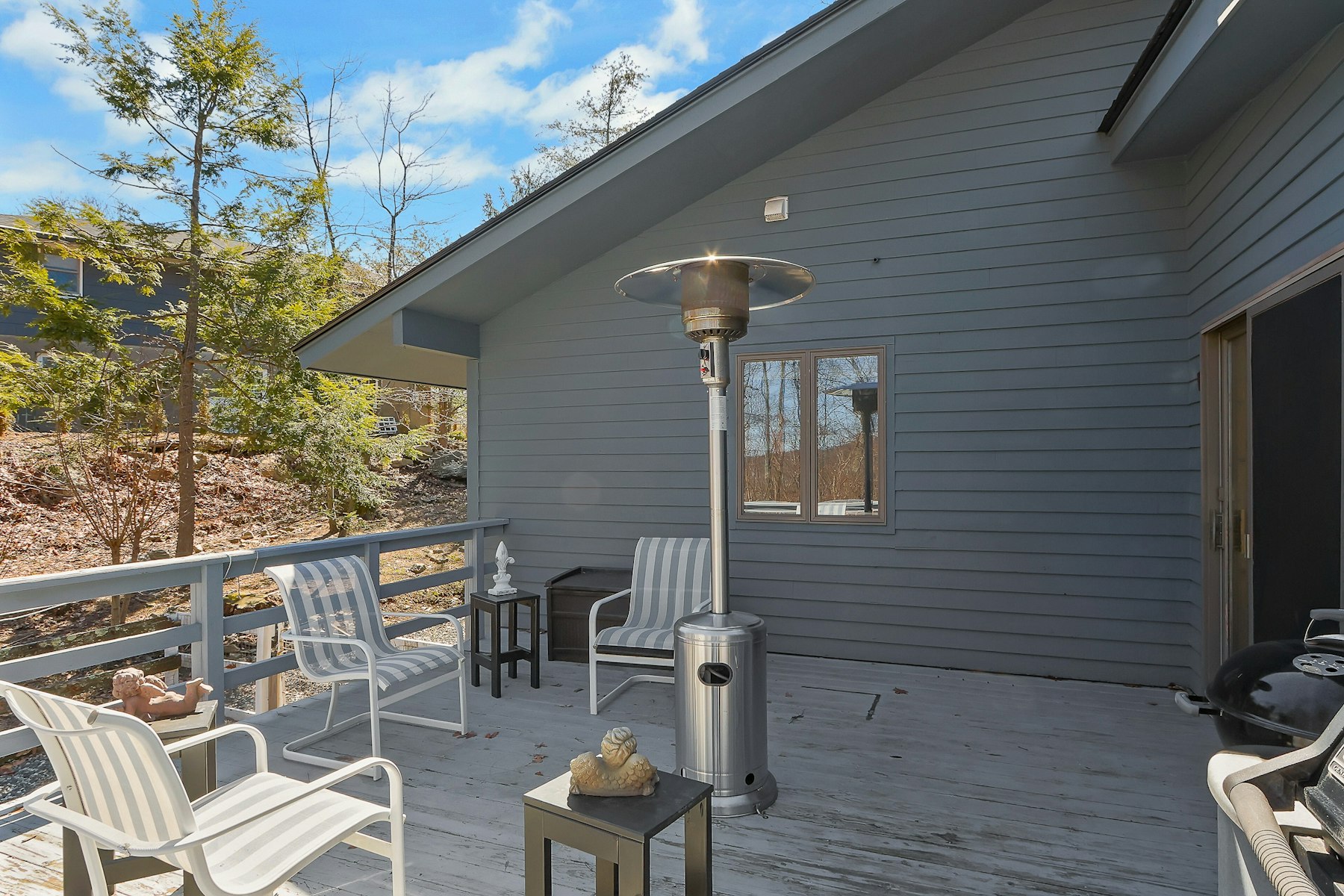  Laurel Ridge Tri-Level Contemporary - 物件實景