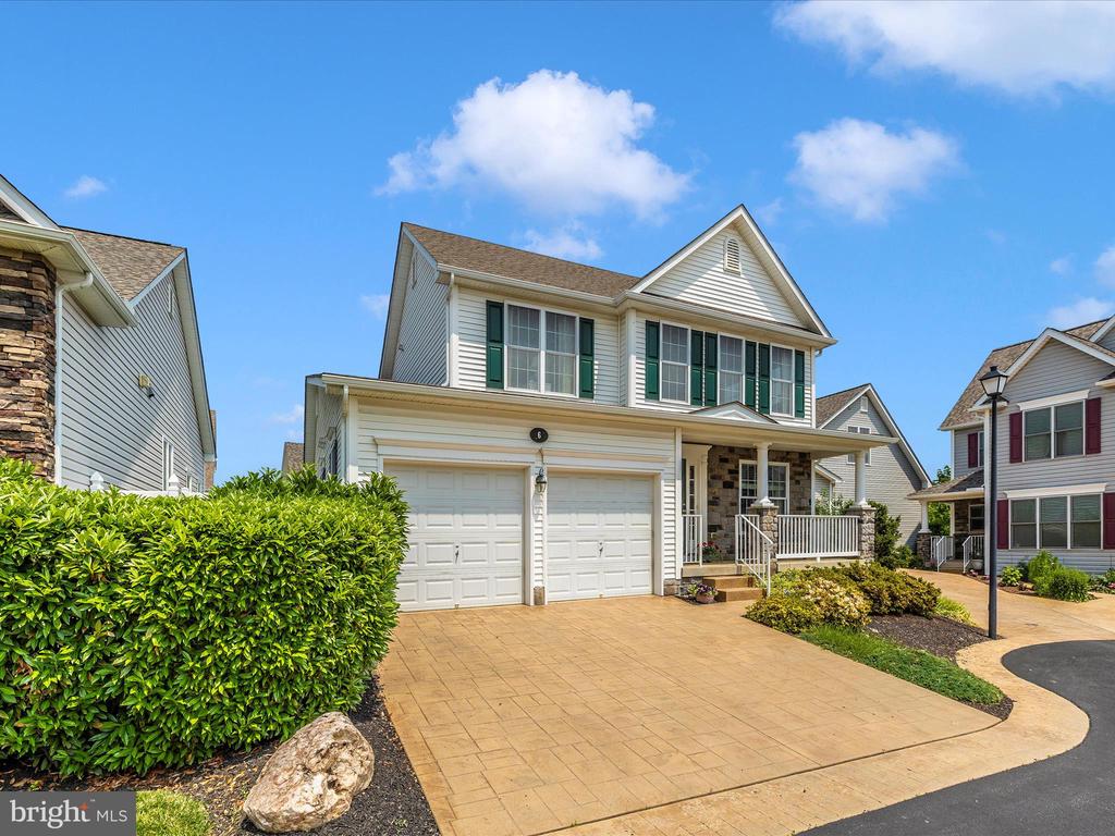Middletown, Maryland, 21769, United States, 2 Bedrooms Bedrooms, ,3 BathroomsBathrooms,Residential,For Sale,1887633