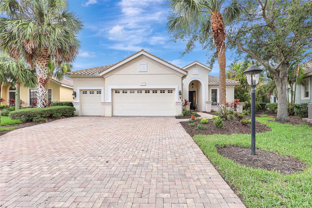 Lakewood Ranch, Florida, 34202, United States, 4 Bedrooms Bedrooms, ,4 BathroomsBathrooms,Residential,For Sale,1849002