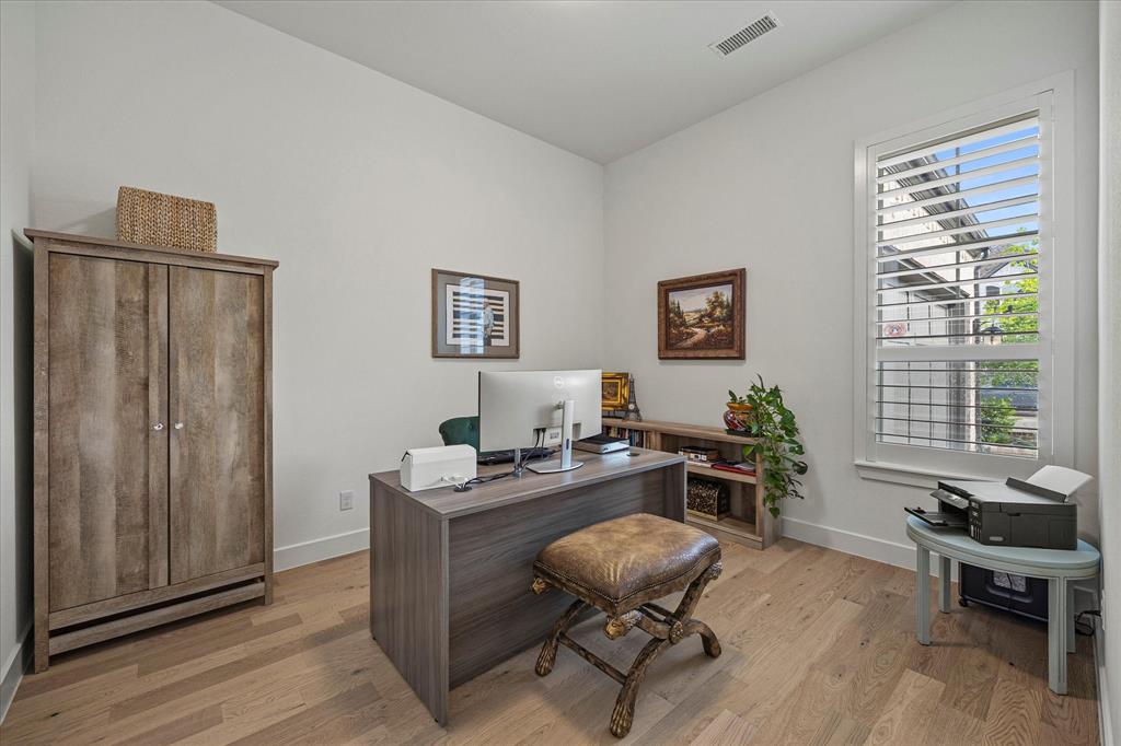 Rockwall, Texas, 75087, United States, 3 Bedrooms Bedrooms, ,4 BathroomsBathrooms,Residential,For Sale,1786102