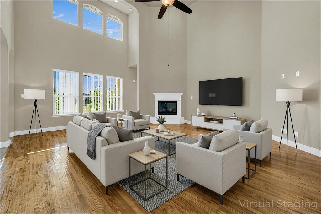 Grand Prairie, Texas, 75054, United States, 4 Bedrooms Bedrooms, ,4 BathroomsBathrooms,Residential,For Sale,1977101