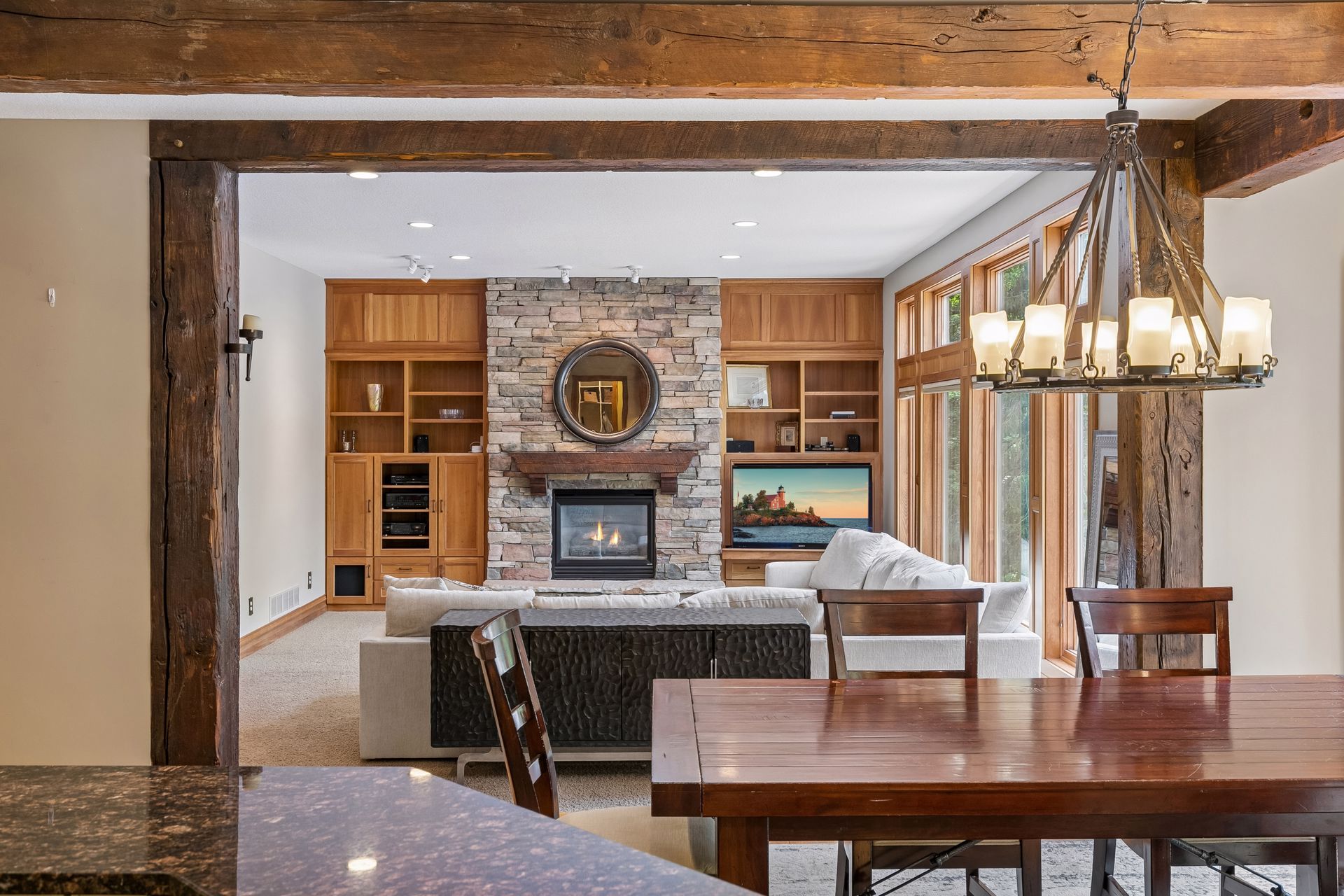  One-of-a-kind wooded retreat in Lakeville - 物件實景