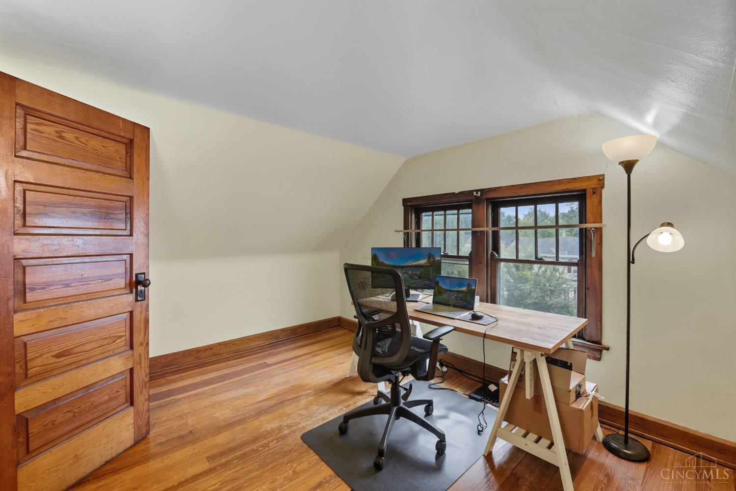 Cincinnati, Ohio, 45209, United States, 5 Bedrooms Bedrooms, ,2 BathroomsBathrooms,Residential,For Sale,1966693