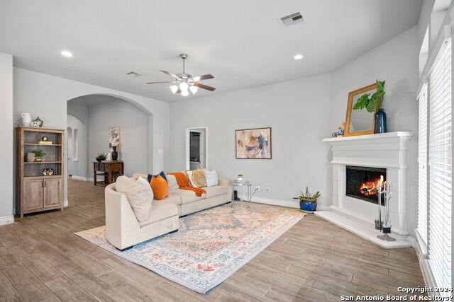 New Braunfels, Texas, 78132-4459, United States, 4 Bedrooms Bedrooms, ,3 BathroomsBathrooms,Residential,For Sale,1976937